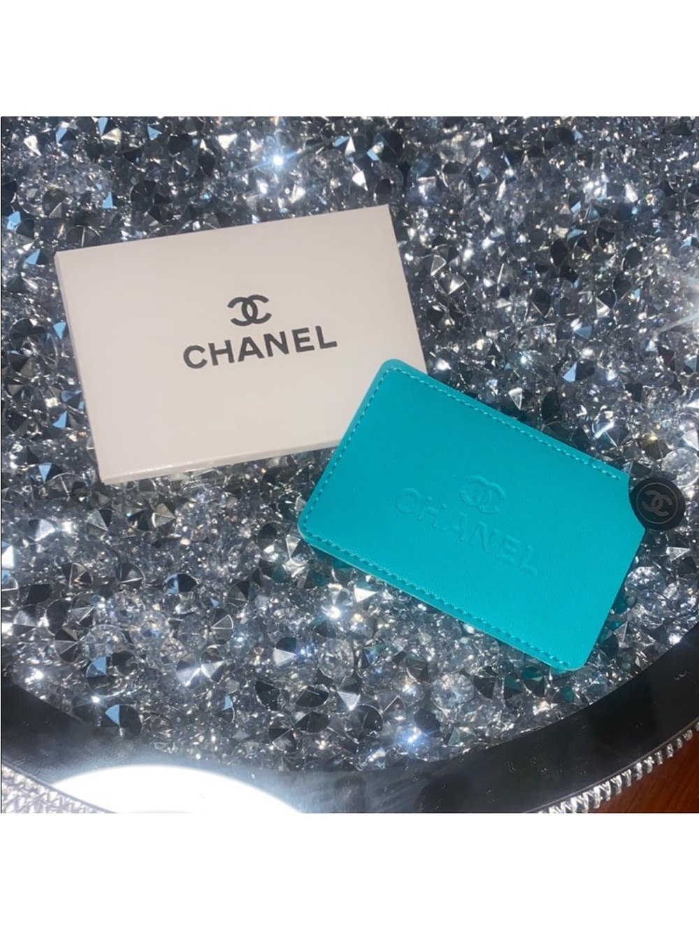 Chanel Mirror - Picture 9 of 9